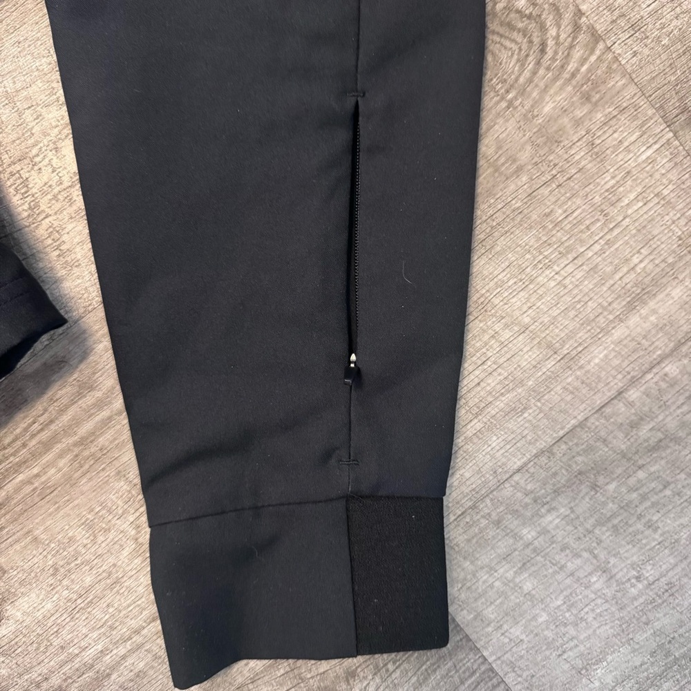 NWOT Gymshark Non Stop Black Cropped Hoodie Womens Sz. L - Picture 7 of 9